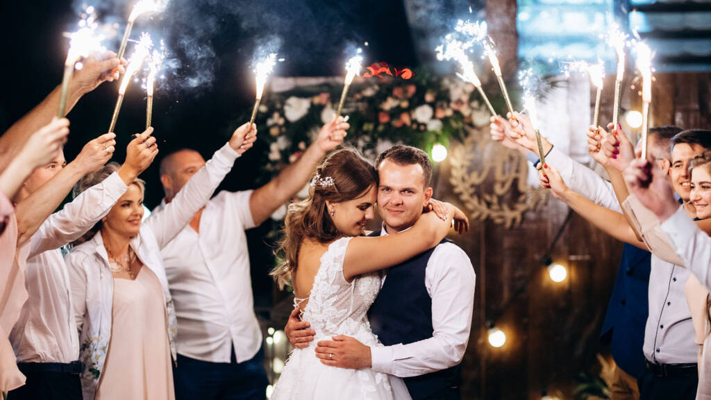 Hladna pirotehnika za prvi ples, svadbe i elegantne proslave